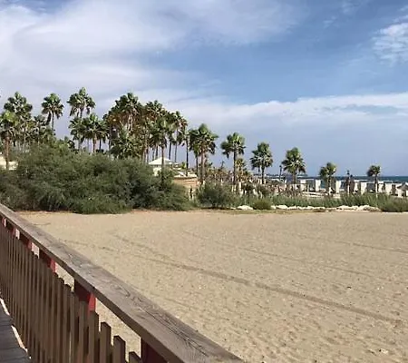 Holiday home Three Bedroom Townhouse 100 Meters From The Beach!
