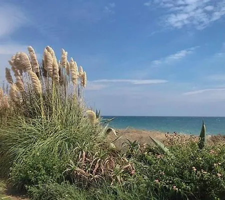 Holiday home Three Bedroom Townhouse 100 Meters From The Beach! *