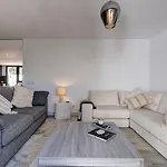 Three Bedroom Townhouse 100 Meters From The Beach! 에스테포나