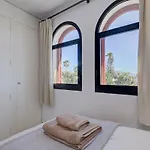 Three Bedroom Townhouse 100 Meters From The Beach! *