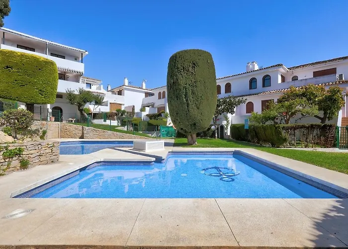 Ferienhaus Three Bedroom Townhouse 100 Meters From The Beach! *