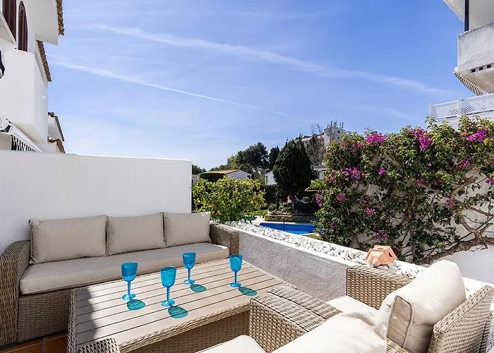 Ferienhaus Three Bedroom Townhouse 100 Meters From The Beach! Estepona