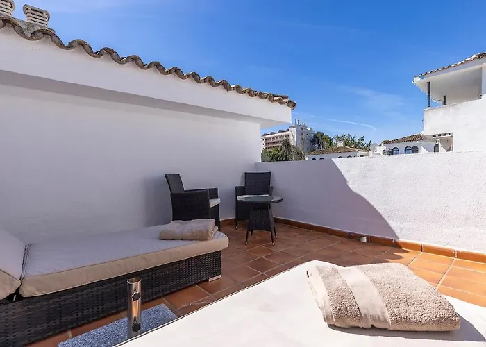 Ferienhaus Three Bedroom Townhouse 100 Meters From The Beach!